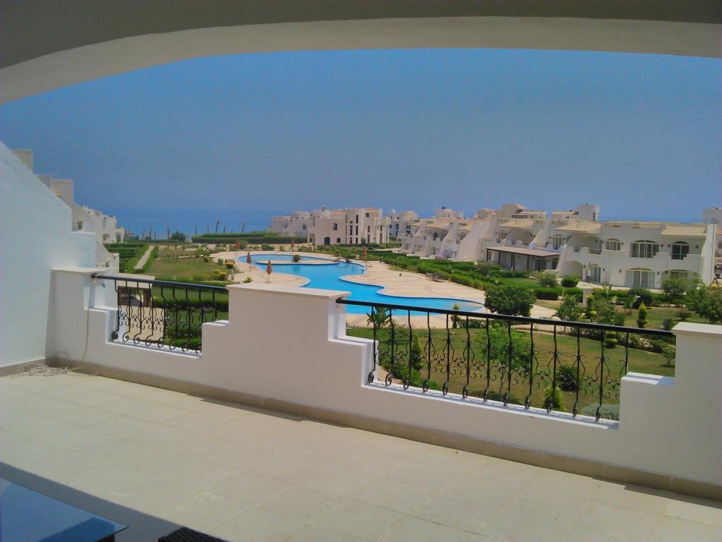 Three-Bedroom Apartment At Louly Beach Resort Ain Sukhna Ruang foto